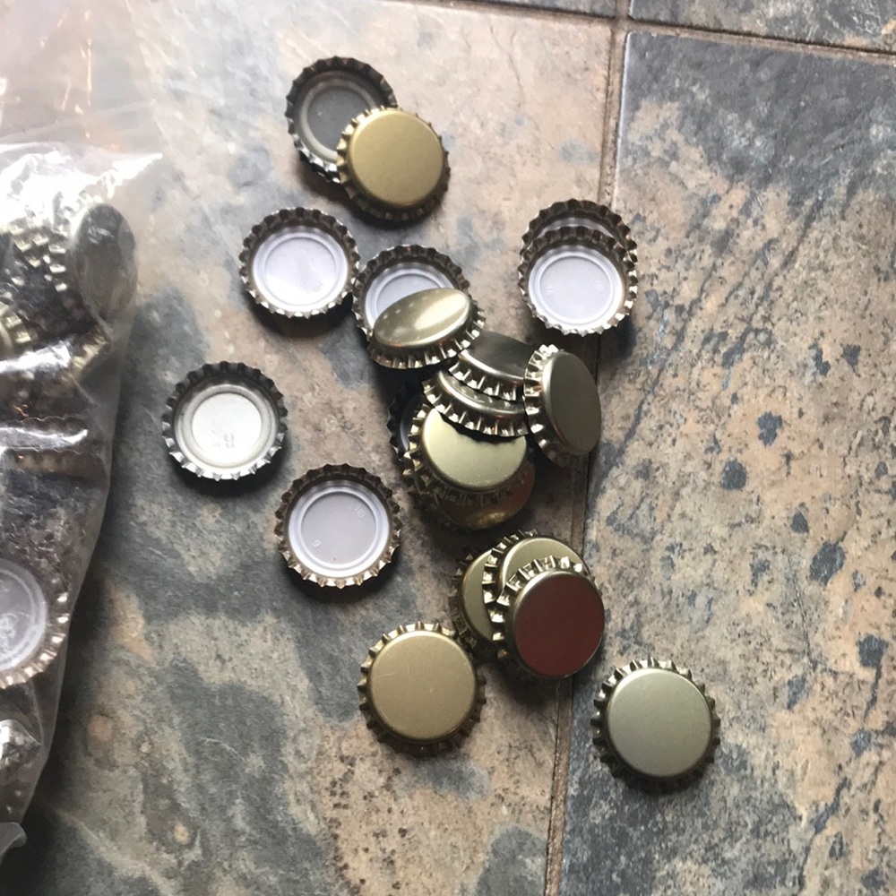 Bottle capper - Picture 3 of 5